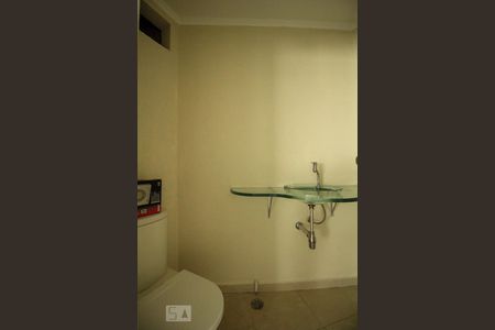 Lavabo de apartamento à venda com 3 quartos, 186m² em Vila São Vicente, São Paulo