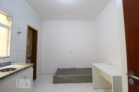 Quarto/cozinha de kitnet/studio para alugar com 1 quarto, 15m² em Vila São Pedro, Santo André