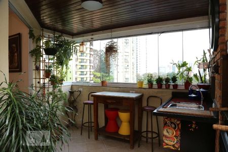 Varanda gourmet de apartamento à venda com 3 quartos, 128m² em Vila Suzana, São Paulo