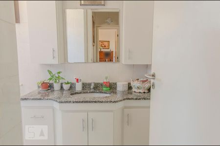 Banheiro de apartamento à venda com 3 quartos, 85m² em Lauzane Paulista, São Paulo