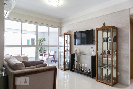 Sala de apartamento para alugar com 3 quartos, 129m² em Gonzaga, Santos