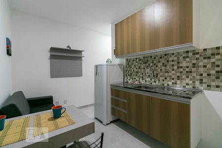 Sala / Cozinha de kitnet/studio para alugar com 1 quarto, 30m² em Parque da Mooca, São Paulo