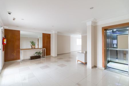 Hall de entrada do bloco de apartamento à venda com 3 quartos, 86m² em Vila Leonor, Guarulhos