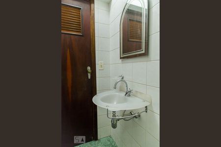 Lavabo de casa à venda com 4 quartos, 144m² em Vila Guarani, São Paulo