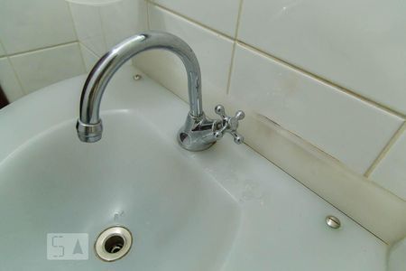 Lavabo - Torneira de casa à venda com 4 quartos, 144m² em Vila Guarani, São Paulo