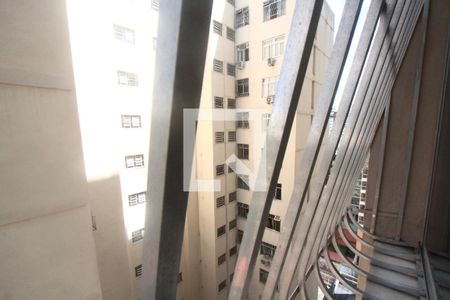 Vista Sala de apartamento à venda com 3 quartos, 90m² em Icaraí, Niterói
