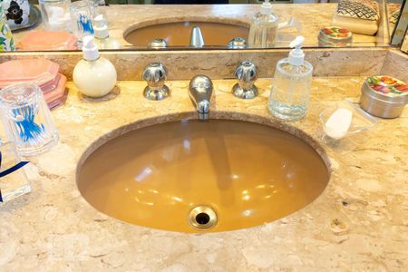 Casa para alugar com 281m², 3 quartos e 4 vagas Casa para alugar com 281m², 3 quartos e 4 vagasBanheiro da Suíte 1