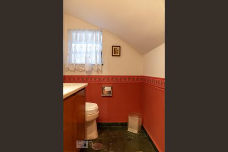 Casa para alugar com 281m², 3 quartos e 4 vagas Casa para alugar com 281m², 3 quartos e 4 vagasLavabo