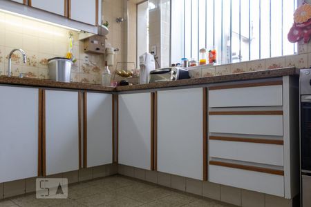 Casa para alugar com 281m², 3 quartos e 4 vagas Casa para alugar com 281m², 3 quartos e 4 vagasCozinha