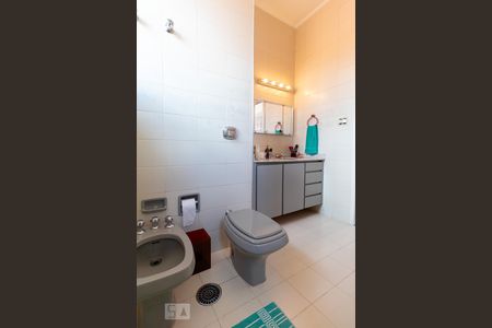 Casa para alugar com 281m², 3 quartos e 4 vagas Casa para alugar com 281m², 3 quartos e 4 vagasBanheiro