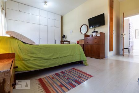 Casa para alugar com 281m², 3 quartos e 4 vagas Casa para alugar com 281m², 3 quartos e 4 vagasSuíte 1