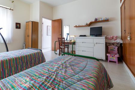 Casa para alugar com 281m², 3 quartos e 4 vagas Casa para alugar com 281m², 3 quartos e 4 vagasQuarto 2