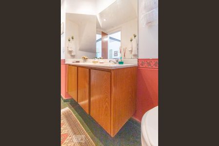 Casa para alugar com 281m², 3 quartos e 4 vagas Casa para alugar com 281m², 3 quartos e 4 vagasLavabo