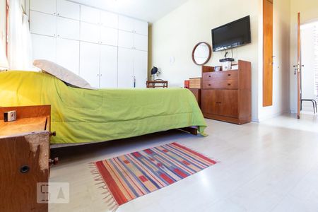 Casa para alugar com 281m², 3 quartos e 4 vagas Casa para alugar com 281m², 3 quartos e 4 vagasSuíte 1