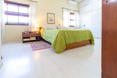 Casa para alugar com 281m², 3 quartos e 4 vagas Casa para alugar com 281m², 3 quartos e 4 vagasSuíte 1