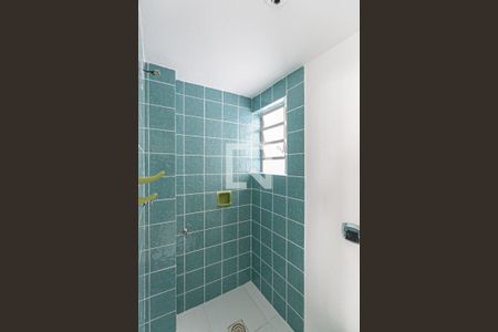 Banheiro de kitnet/studio para alugar com 1 quarto, 39m² em Cidade Baixa, Porto Alegre