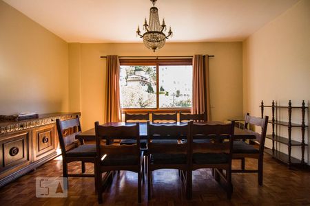 Sala de apartamento para alugar com 3 quartos, 175m² em Moinhos de Vento, Porto Alegre