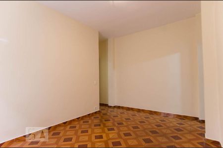 Suíte de casa para alugar com 4 quartos, 250m² em Jardim Santa Cecília, Guarulhos