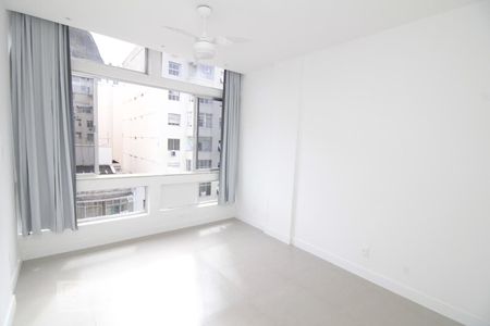 Apartamento à venda com 29m², 1 quarto e sem vagaQuarto