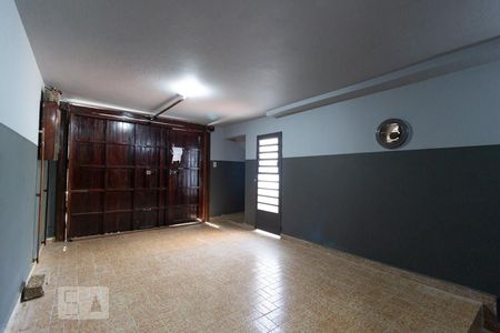 Casa à venda com 117m², 2 quartos e 2 vagas Casa à venda com 117m², 2 quartos e 2 vagasGaragem 1