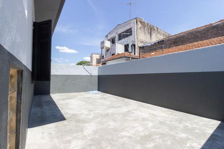 Casa à venda com 117m², 2 quartos e 2 vagas Casa à venda com 117m², 2 quartos e 2 vagasTerraço fundos