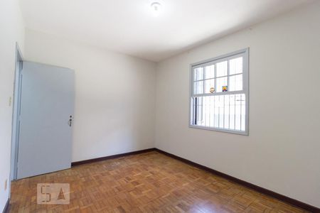 Casa à venda com 117m², 2 quartos e 2 vagas Casa à venda com 117m², 2 quartos e 2 vagasQuarto 2