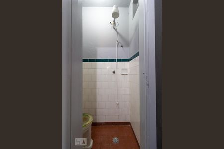 Casa à venda com 117m², 2 quartos e 2 vagas Casa à venda com 117m², 2 quartos e 2 vagasBanheiro garagem