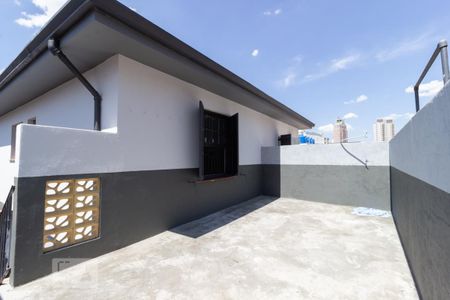 Casa à venda com 117m², 2 quartos e 2 vagas Casa à venda com 117m², 2 quartos e 2 vagasTerraço fundos
