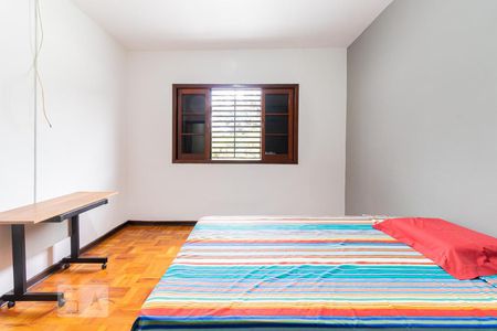 Quarto 1 de casa à venda com 3 quartos, 179m² em Jardim Santa Helena, São Paulo