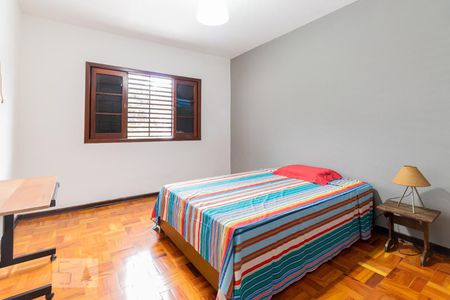 Quarto 1 de casa à venda com 3 quartos, 179m² em Jardim Santa Helena, São Paulo