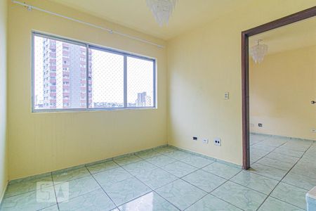 Sala de apartamento para alugar com 1 quarto, 40m² em Centro, Curitiba