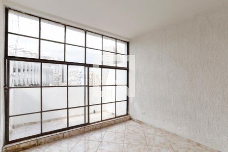 Quarto de kitnet/studio para alugar com 1 quarto, 27m² em Santa Efigênia, São Paulo