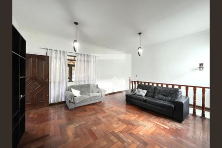 Sala de casa à venda com 5 quartos, 350m² em Cidade Vargas, São Paulo