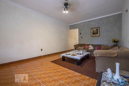 Casa à venda com 160m², 3 quartos e 2 vagasSala