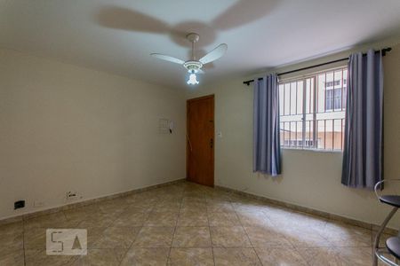 Sala de apartamento para alugar com 2 quartos, 55m² em Vila Camilópolis, Santo André