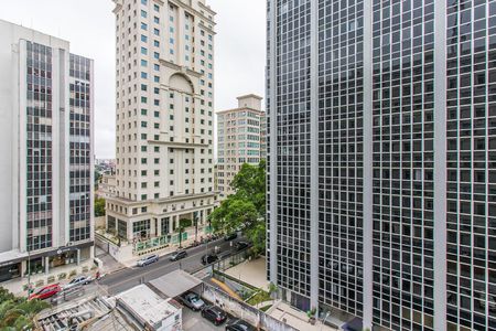 Vista da Sala de apartamento para alugar com 2 quartos, 70m² em Bela Vista, São Paulo