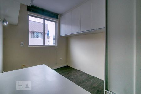 Quarto 1 de apartamento para alugar com 2 quartos, 70m² em Bigorrilho, Curitiba