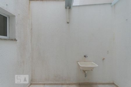 Vista da Sala de apartamento para alugar com 2 quartos, 52m² em Vila Humaitá, Santo André