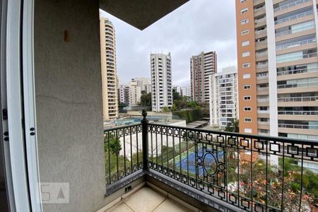 Sacada de apartamento à venda com 3 quartos, 137m² em Real Parque, São Paulo