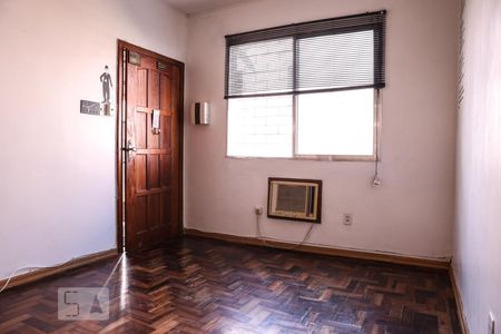 Sala de apartamento à venda com 2 quartos, 47m² em Cristal, Porto Alegre