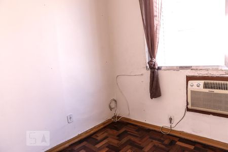 Quarto 2 de apartamento à venda com 2 quartos, 47m² em Cristal, Porto Alegre