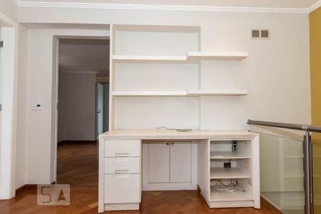 sala íntima  de apartamento à venda com 2 quartos, 142m² em Vila Monte Alegre, São Paulo