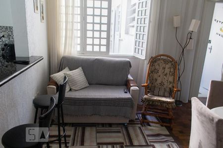 Sala de apartamento à venda com 2 quartos, 82m² em Santana, Porto Alegre