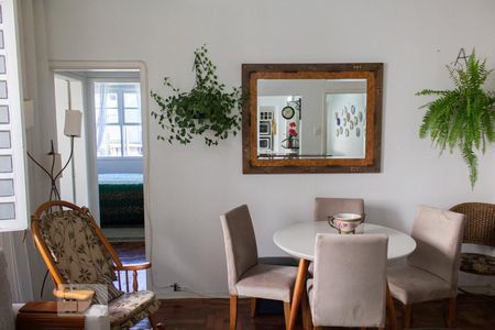 Sala de apartamento à venda com 2 quartos, 82m² em Santana, Porto Alegre