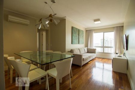 Sala de apartamento para alugar com 2 quartos, 72m² em Aclimação, São Paulo