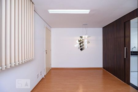 Sala de apartamento à venda com 1 quarto, 45m² em São João Batista (venda Nova), Belo Horizonte