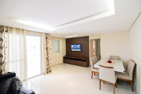 Sala de apartamento para alugar com 2 quartos, 77m² em Jardim Arpoador, São Paulo