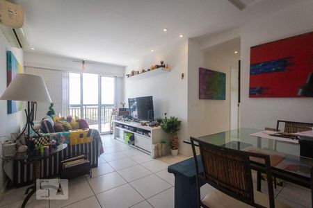 Sala de apartamento à venda com 2 quartos, 75m² em Barra da Tijuca, Rio de Janeiro