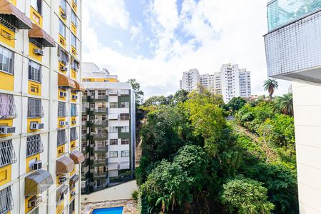 Vista da Sala  de apartamento à venda com 2 quartos, 124m² em Ingá, Niterói