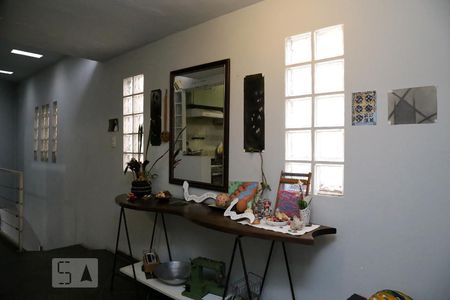 Corredor de casa à venda com 3 quartos, 130m² em Jardim Monte Alegre, Taboão da Serra